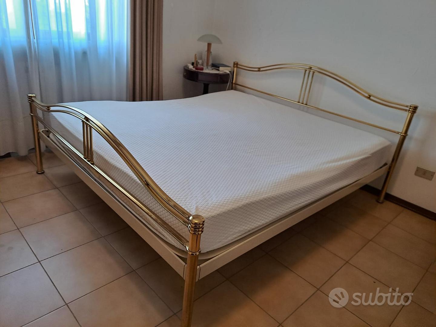 Letto in ottone dorato Riva di Cantù Arredamento e Casalinghi In