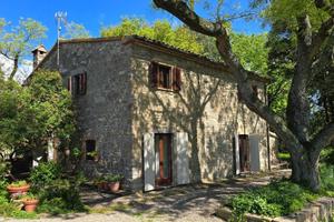 Casale a Baschi