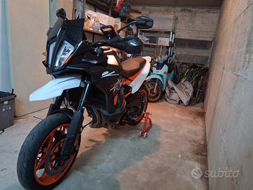 Ktm 890 SMT2024 finanziabile permutabile