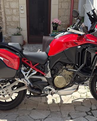 Multistrada V4s travel e radar