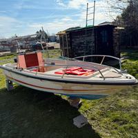 Open Conero Delfino con Yamaha 25/35 cv