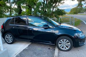 VW Golf 1.6 TDI 110cv Business - 2015 - 220.000km