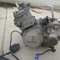 tutti ricambi yz125 anno 93. 