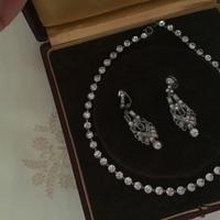 Parure anni 50 orecchini, giricollo e guanti