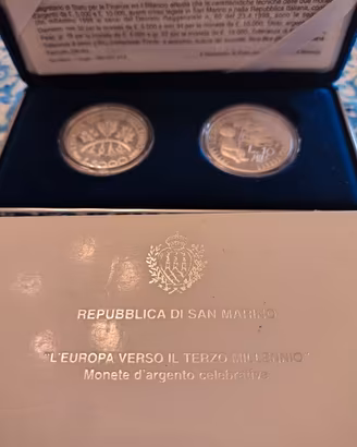 DITTICO MONETE ARGENTO S MARINO 5000 10000 L
