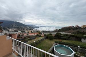 PINETA - TRILOCALE IN VIA DEL ROCCOLO - POSTO AUTO