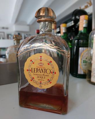 Bottiglia vintage Brandy Lepanto González Byass Je