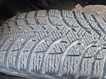 cerchi copri cerchi e gomme 