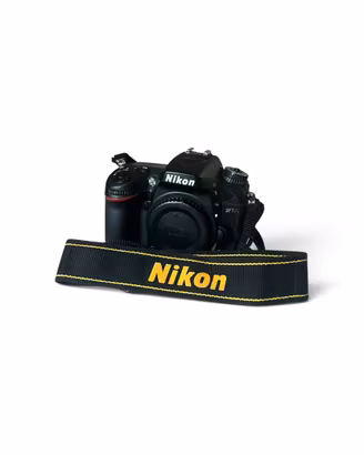 Fotocamera Nikon D7100 Corpo Macchina + Accessori 