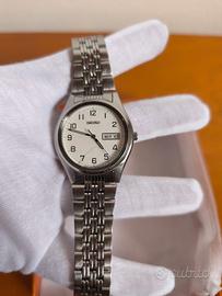 Seiko Quarzo Day-Date Quadrante bianco 