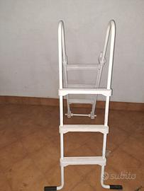 Scaletta per piscina