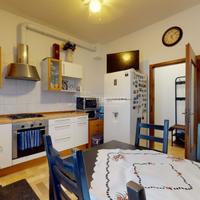 TRILOCALE RISTRUTTURATO CON CANTINA 1° PIANO