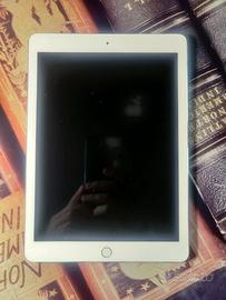 📱 iPad Pro 9.7” Wi-Fi – Condizioni ECCELLENTI + C