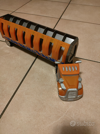 Camion hot wheels e ruspetta