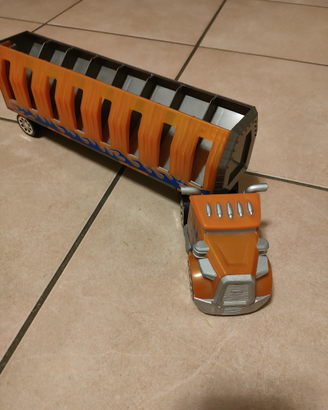 Camion hot wheels e ruspetta