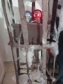 Gabbia con coppia di streghe per Halloween