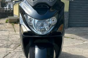 Scooter Kymco Xciting 250 i - Perfetto