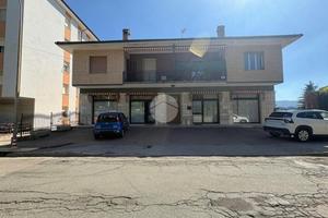 NEGOZIO A OVADA