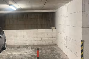 Ancona, zona palombare - posti auto