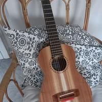 Chitarra APC Guitalele tutto in massello +Custodia