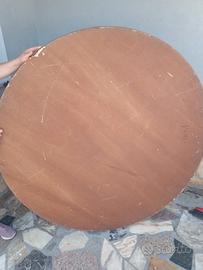 Tavolo tondo legno. 