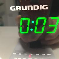 Radiosveglia GRUNDIG 