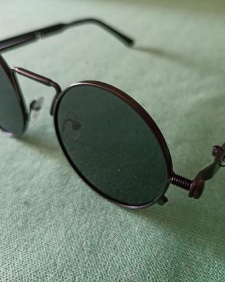Occhiali da sole (tondi stile John Lennon)