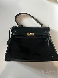 Borsa a mano vintage stile Kelly in vernice nera