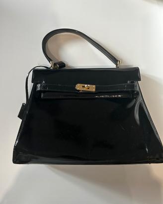 Borsa a mano vintage stile Kelly in vernice nera