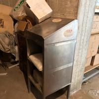 Scrittoio in accuaio iniz