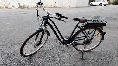 Bici elettrica città 