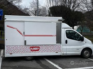 RENAULT MASTER Autonegozio / Food Truck Patente B