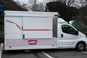 RENAULT MASTER Autonegozio / Food Truck Patente B