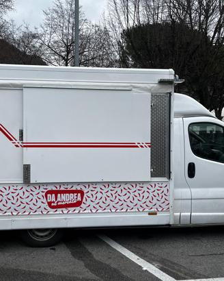 RENAULT MASTER Autonegozio / Food Truck Patente B