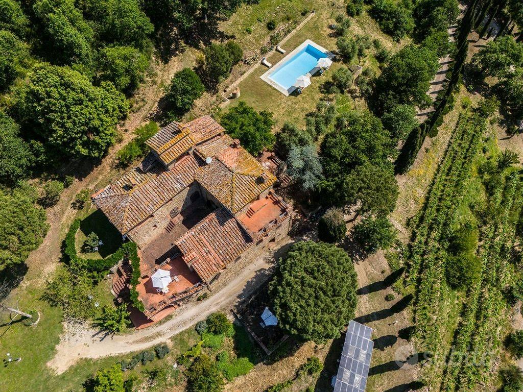 Rustico / Casale di 600 m² con 4 locali e box auto - Vista 5