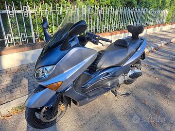 Yamaha TMAX 500
