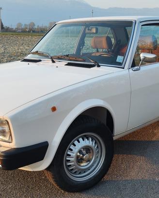 Alfa Romeo Alfetta 2.0 122cv (12.569km ORIG.)