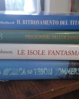 Stock libri storia navale e Titanic
