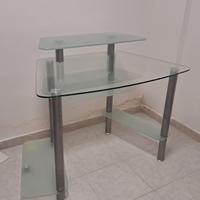 scrivania piccola in vetro 