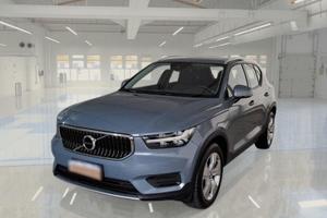 VOLVO XC40 T3 AUTOMATICO MOMENTUM PRO SUV