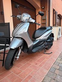 Scooter Beverly 300S