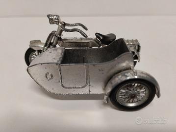 Moto sidecar Lesney 