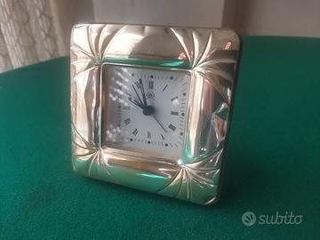 Orologio-sveglia da scrivania in argento