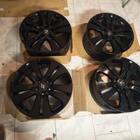 cerchi il lega R18 per Renault 