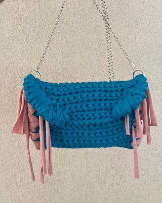 Borsa fatta a mano con tracolla