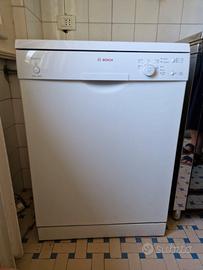 Lavastoviglie Bosch SMS50D32I  -   Ormai data via