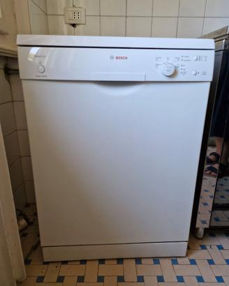 Lavastoviglie Bosch SMS50D32I  -   Ormai data via