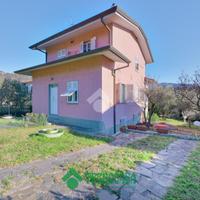 CASA INDIPENDENTE A FOLLO