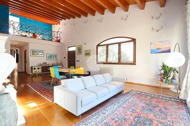 VILLA SINGOLA A TORREVECCHIA TEATINA