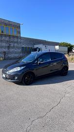 Ford fiesta 1.4 TDCi 68 CV  ideale neopatentati